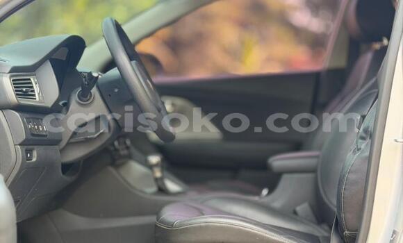 Acheter Neuf Voiture Kia Niro Grey/silver à Kigali, Rwanda Acheter Neuf Voiture Kia Niro Grey/silver à Kigali, Rwanda