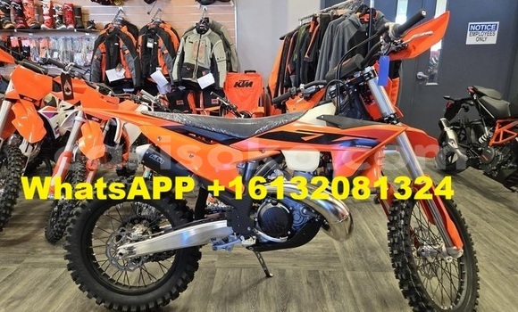Acheter Neuf Moto KTM XC-W Beige à Import - Dubai, Rwanda Acheter Neuf Moto KTM XC-W Beige à Import - Dubai, Rwanda