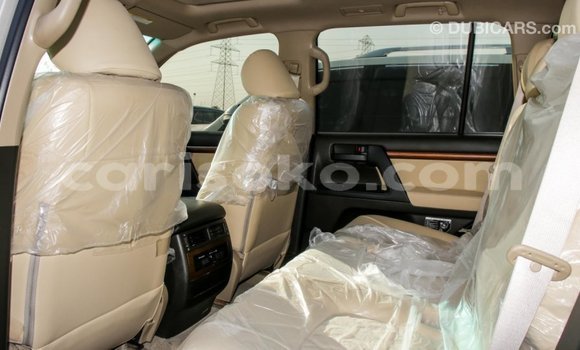 Acheter Import Voiture Toyota Land Cruiser Autre à Import - Dubai, Rwanda Acheter Import Voiture Toyota Land Cruiser Autre à Import - Dubai, Rwanda