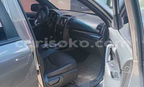 Acheter Occasion Voiture Kia Sorento Grey/silver à Kigali, Rwanda Acheter Occasion Voiture Kia Sorento Grey/silver à Kigali, Rwanda