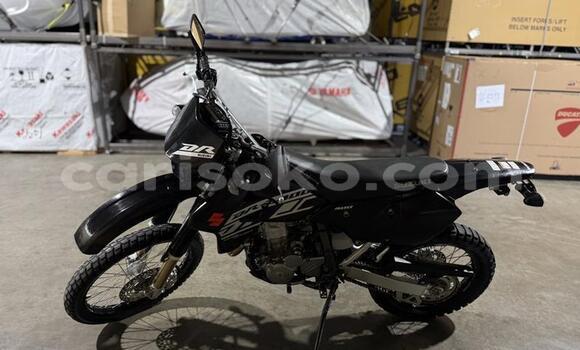 Acheter Occasion Moto Suzuki DR-Z White à Kigali, Rwanda Acheter Occasion Moto Suzuki DR-Z White à Kigali, Rwanda