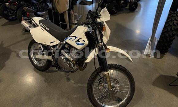 Acheter Occasion Moto Suzuki DR-Z White à Kigali, Rwanda