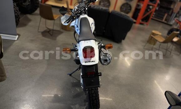 Acheter Occasion Moto Suzuki DR-Z White à Kigali, Rwanda Acheter Occasion Moto Suzuki DR-Z White à Kigali, Rwanda