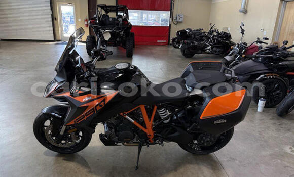 Acheter Occasion Moto KTM SuperDuke Autre à Kigali, Rwanda Acheter Occasion Moto KTM SuperDuke Autre à Kigali, Rwanda