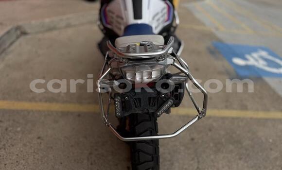 Acheter Occasion Moto BMW R1200GS Adventure Autre à Kigali, Rwanda Acheter Occasion Moto BMW R1200GS Adventure Autre à Kigali, Rwanda