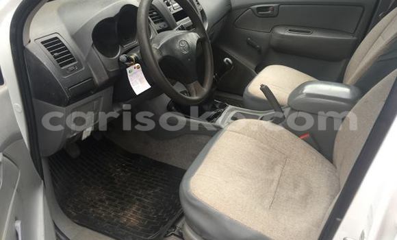 اشتري مستعمل Toyota Land Cruiser Blanc سيارة في Gicumbi في Rwanda اشتري مستعمل Toyota Land Cruiser Blanc سيارة في Gicumbi في Rwanda