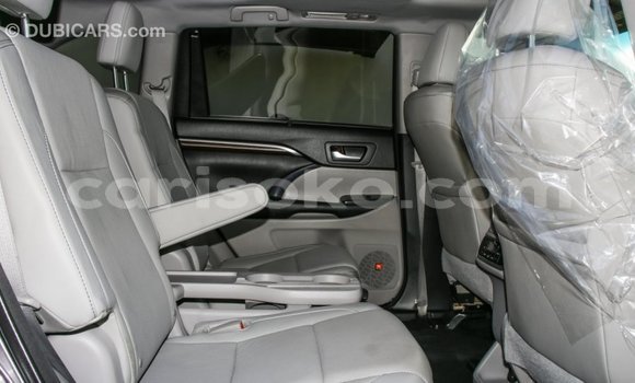 Buy Import Toyota Highlander Other Car in Import - Dubai in Rwanda Buy Import Toyota Highlander Other Car in Import - Dubai in Rwanda