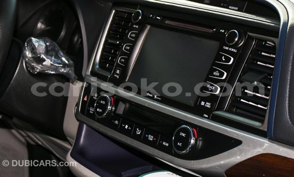Buy Import Toyota Highlander Other Car in Import - Dubai in Rwanda Buy Import Toyota Highlander Other Car in Import - Dubai in Rwanda