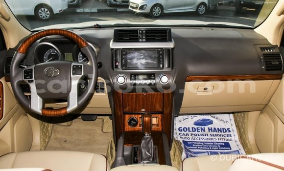 Acheter Import Voiture Toyota Prado Blanc à Import - Dubai, Rwanda Acheter Import Voiture Toyota Prado Blanc à Import - Dubai, Rwanda