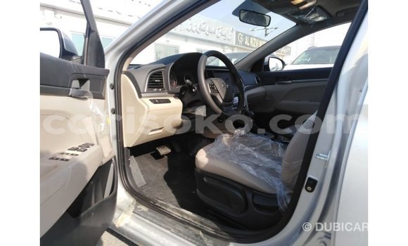 Acheter Import Voiture Hyundai Elantra Autre à Import - Dubai, Rwanda Acheter Import Voiture Hyundai Elantra Autre à Import - Dubai, Rwanda