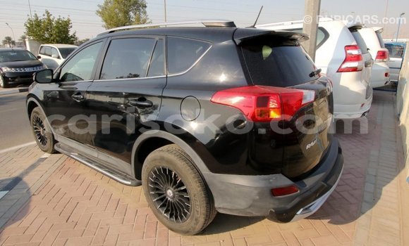 Sayi Imported Toyota RAV4 Noir Mota in Import - Dubai a Rwanda Sayi Imported Toyota RAV4 Noir Mota in Import - Dubai a Rwanda