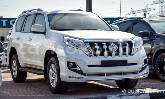 Acheter Import Voiture Toyota Prado Blanc à Import - Dubai, Rwanda Acheter Import Voiture Toyota Prado Blanc à Import - Dubai, Rwanda