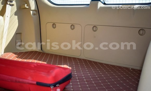 Acheter Import Voiture Toyota Prado Blanc à Import - Dubai, Rwanda Acheter Import Voiture Toyota Prado Blanc à Import - Dubai, Rwanda