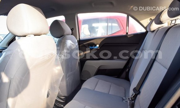 Acheter Import Voiture Kia Rio Noir à Import - Dubai, Rwanda Acheter Import Voiture Kia Rio Noir à Import - Dubai, Rwanda
