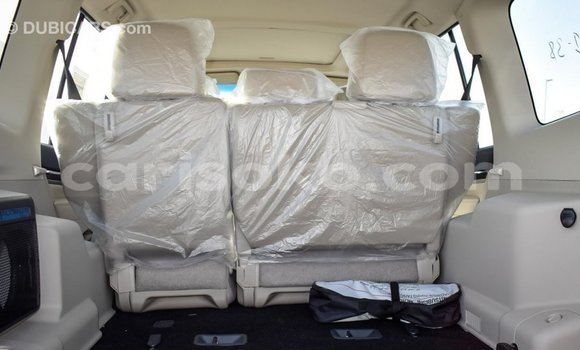 Acheter Import Voiture Mitsubishi Pajero Blanc à Import - Dubai, Rwanda Acheter Import Voiture Mitsubishi Pajero Blanc à Import - Dubai, Rwanda