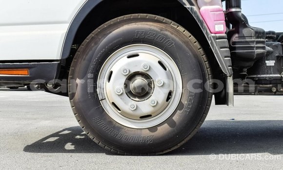 Sayi Imported Mitsubishi L400 Blanc Babbar mota in Import - Dubai a Rwanda Sayi Imported Mitsubishi L400 Blanc Babbar mota in Import - Dubai a Rwanda