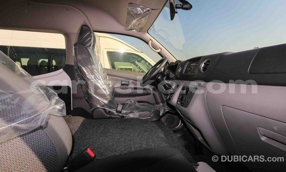 Buy Import Nissan 350Z White Car in Import - Dubai in Rwanda Buy Import Nissan 350Z White Car in Import - Dubai in Rwanda
