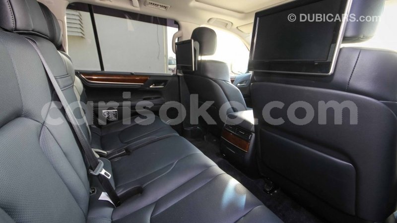 Big with watermark da966b19 a2d5 41c6 9556 86cd08ffef11