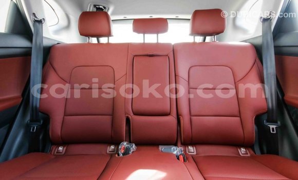 Acheter Import Voiture Hyundai Tucson Blanc à Import - Dubai, Rwanda Acheter Import Voiture Hyundai Tucson Blanc à Import - Dubai, Rwanda