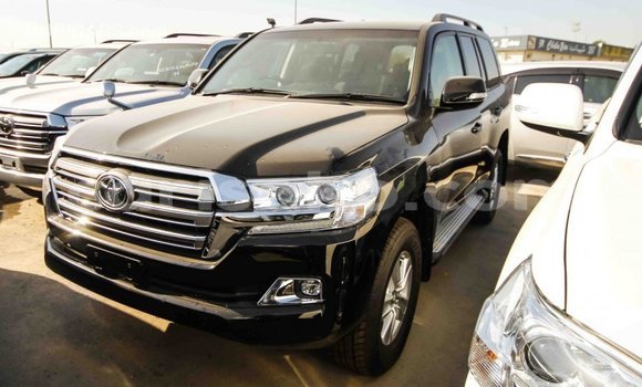 Sayi Imported Toyota Land Cruiser Noir Mota in Import - Dubai a Rwanda Sayi Imported Toyota Land Cruiser Noir Mota in Import - Dubai a Rwanda
