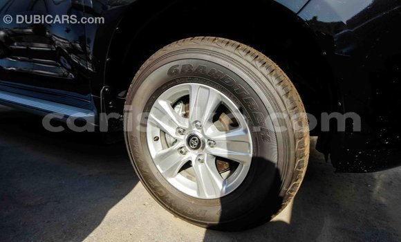 Sayi Imported Toyota Land Cruiser Noir Mota in Import - Dubai a Rwanda Sayi Imported Toyota Land Cruiser Noir Mota in Import - Dubai a Rwanda