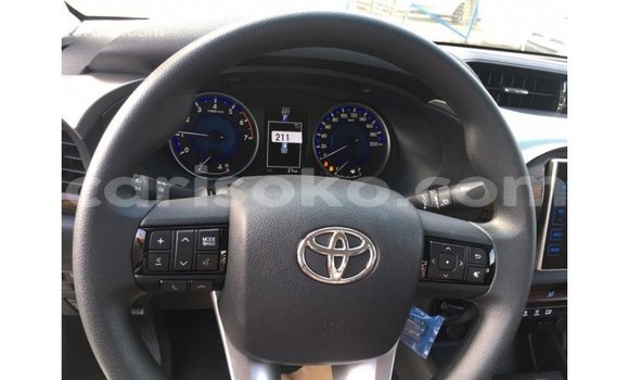 اشتري Imported Toyota Hilux Blanc سيارة في Import - Dubai في Rwanda اشتري Imported Toyota Hilux Blanc سيارة في Import - Dubai في Rwanda
