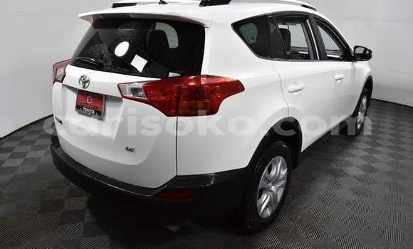اشتري مستعمل Toyota RAV4 Blanc سيارة في Butare في Butare اشتري مستعمل Toyota RAV4 Blanc سيارة في Butare في Butare