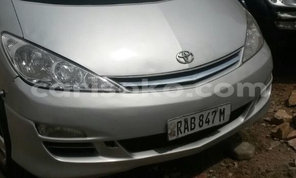 Sayi Sabo Toyota Previa Autre Mota in Gicumbi a Rwanda Sayi Sabo Toyota Previa Autre Mota in Gicumbi a Rwanda
