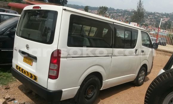 Sayi Sabo Toyota Harrier Noir Mota in Gicumbi a Rwanda Sayi Sabo Toyota Harrier Noir Mota in Gicumbi a Rwanda