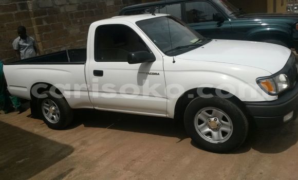 Sayi Na hannu Toyota Tacoma Blanc Mota in Kigali a Rwanda Sayi Na hannu Toyota Tacoma Blanc Mota in Kigali a Rwanda