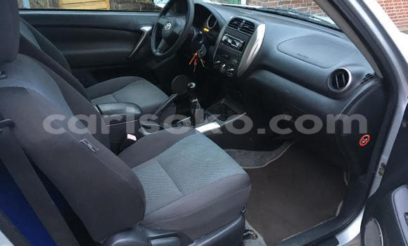 Sayi Na hannu Toyota RAV4 Noir Mota in Kigali a Rwanda Sayi Na hannu Toyota RAV4 Noir Mota in Kigali a Rwanda