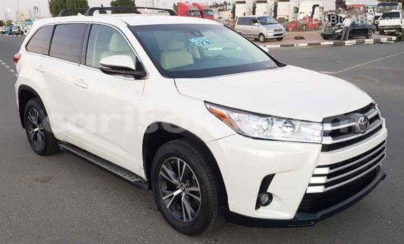 اشتري Imported Toyota Highlander Blanc سيارة في Import - Dubai في Rwanda اشتري Imported Toyota Highlander Blanc سيارة في Import - Dubai في Rwanda