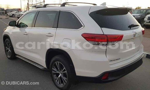اشتري Imported Toyota Highlander Blanc سيارة في Import - Dubai في Rwanda اشتري Imported Toyota Highlander Blanc سيارة في Import - Dubai في Rwanda