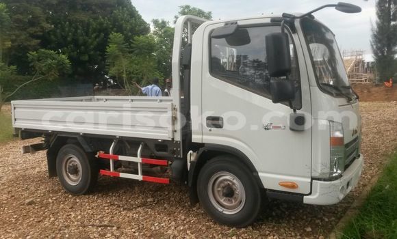 Sayi Sabo Acura MDX Blanc Mota in Kigali a Rwanda Sayi Sabo Acura MDX Blanc Mota in Kigali a Rwanda