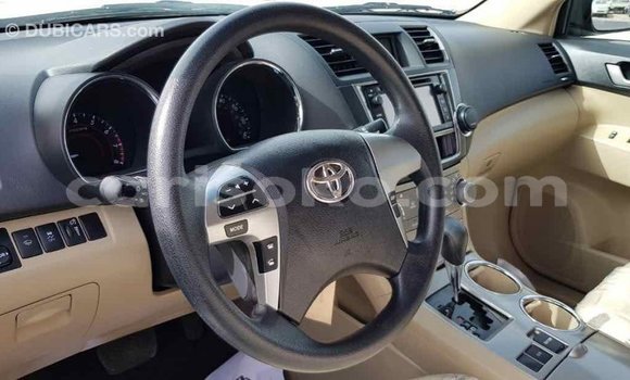 اشتري Imported Toyota Highlander Noir سيارة في Import - Dubai في Rwanda اشتري Imported Toyota Highlander Noir سيارة في Import - Dubai في Rwanda