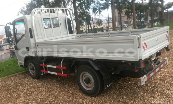 Sayi Sabo Acura MDX Blanc Mota in Kigali a Rwanda Sayi Sabo Acura MDX Blanc Mota in Kigali a Rwanda