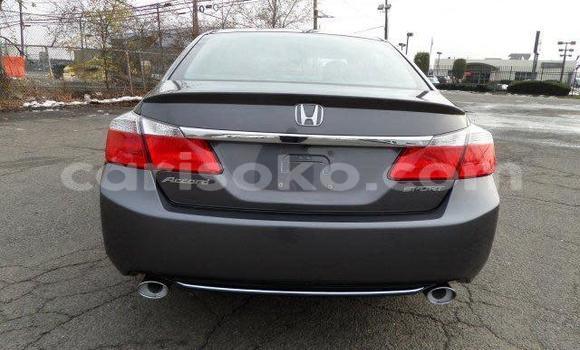 اشتري مستعمل Honda Accord Autre سيارة في Kigali في Rwanda اشتري مستعمل Honda Accord Autre سيارة في Kigali في Rwanda
