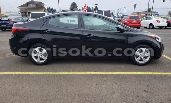 Sayi Na hannu Hyundai Elantra Beige Mota in Kigali a Rwanda Sayi Na hannu Hyundai Elantra Beige Mota in Kigali a Rwanda