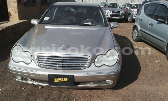 Acheter Neuf Voiture Mercedes-Benz C–Class Autre à Kigali, Rwanda Acheter Neuf Voiture Mercedes-Benz C–Class Autre à Kigali, Rwanda