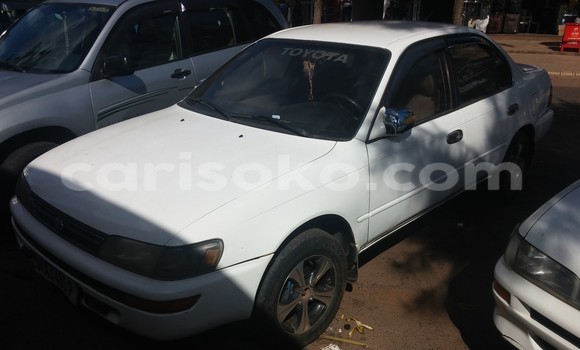 Sayi Sabo Toyota Corolla Blanc Mota in Kigali a Rwanda Sayi Sabo Toyota Corolla Blanc Mota in Kigali a Rwanda