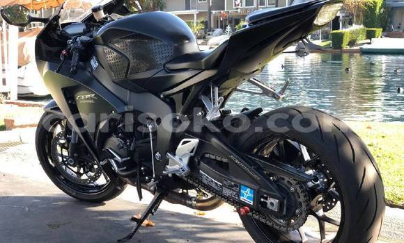 Buy Used Honda CBR 1000 RR Black Bike in Bokwango in Rwanda Buy Used Honda CBR 1000 RR Black Bike in Bokwango in Rwanda