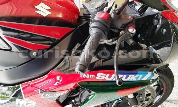 اشتري مستعمل Suzuki GSX Rouge دراجة نارية في Byumba في Byumba