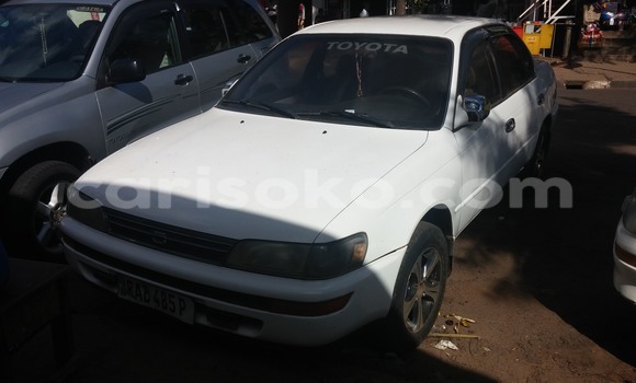 Sayi Sabo Toyota Corolla Blanc Mota in Kigali a Rwanda Sayi Sabo Toyota Corolla Blanc Mota in Kigali a Rwanda