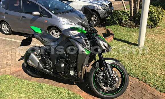 Buy Used Kawasaki Z 1000 Green Bike in Bokwango in Rwanda Buy Used Kawasaki Z 1000 Green Bike in Bokwango in Rwanda
