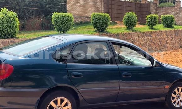 Sayi Na hannu Toyota Avensis Bleu Mota in Kigali a Rwanda Sayi Na hannu Toyota Avensis Bleu Mota in Kigali a Rwanda