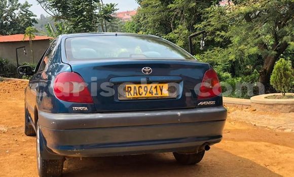 Sayi Na hannu Toyota Avensis Bleu Mota in Kigali a Rwanda Sayi Na hannu Toyota Avensis Bleu Mota in Kigali a Rwanda