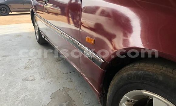 Sayi Na hannu Mercedes-Benz C-klasse Rouge Mota in Kigali a Rwanda Sayi Na hannu Mercedes-Benz C-klasse Rouge Mota in Kigali a Rwanda