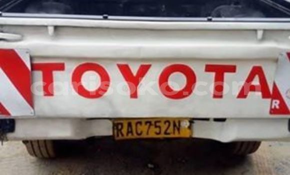 Sayi Na hannu Toyota Hilux Blanc Mota in Kigali a Rwanda Sayi Na hannu Toyota Hilux Blanc Mota in Kigali a Rwanda