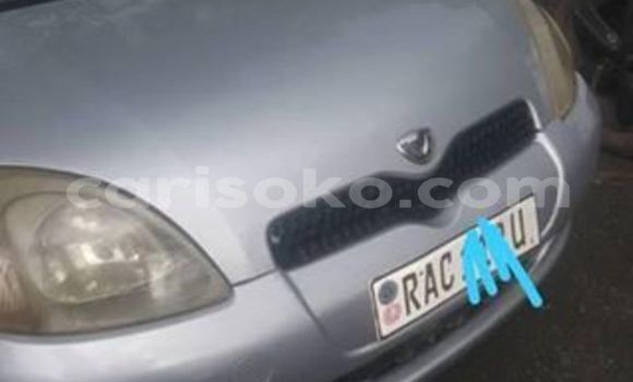 Sayi Na hannu Toyota Vitz Gris Mota in Kigali a Rwanda Sayi Na hannu Toyota Vitz Gris Mota in Kigali a Rwanda