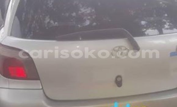 Sayi Na hannu Toyota Vitz Gris Mota in Kigali a Rwanda Sayi Na hannu Toyota Vitz Gris Mota in Kigali a Rwanda